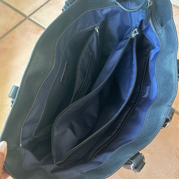 Tumi Bag - Picture 9 of 10